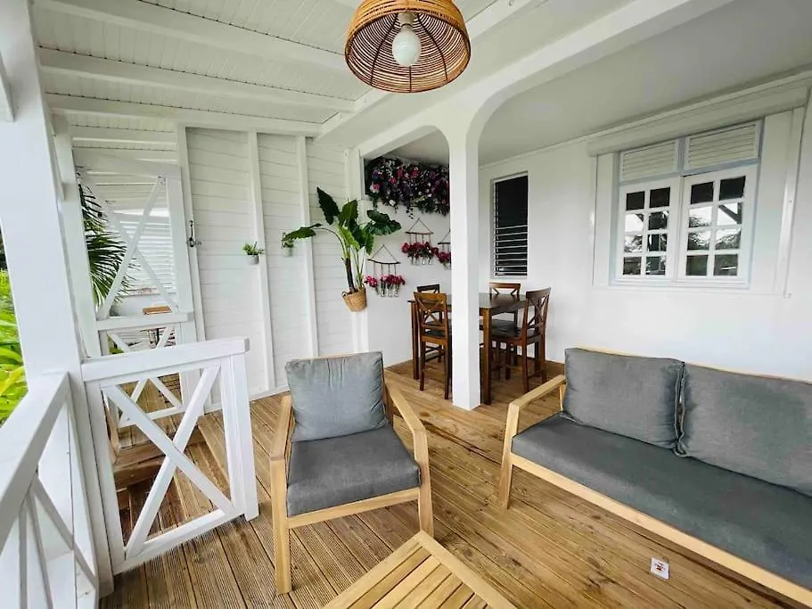 La P'Tite Barque Antillaise Deshaies Apartment